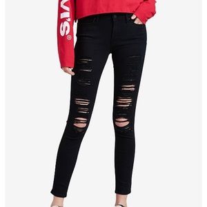 Brand New Levi’s 711 Skinny Jeans